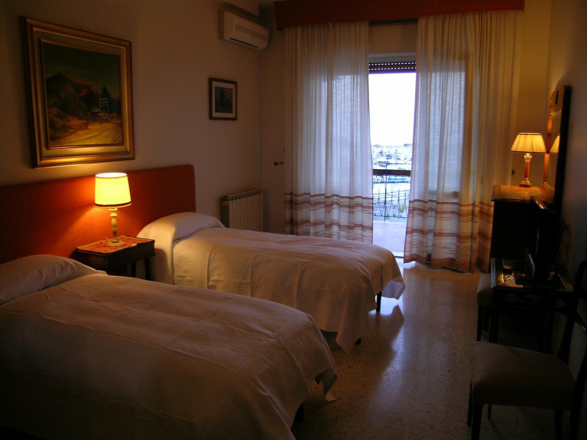 B.&B Margaret'S House Bed & Breakfast Milazzo Exterior foto